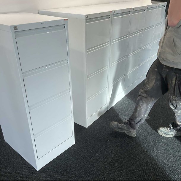 Hngemappeskab 63x142x32 cm (brugt)